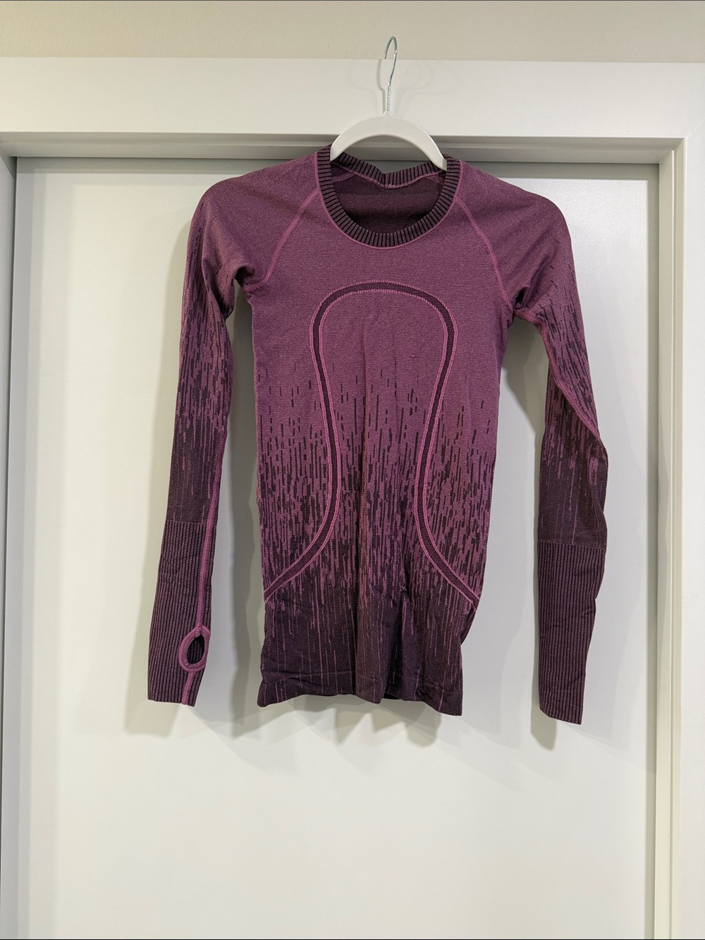 lululemon athletica Seamless Ombre Long Sleeve Top - Plum